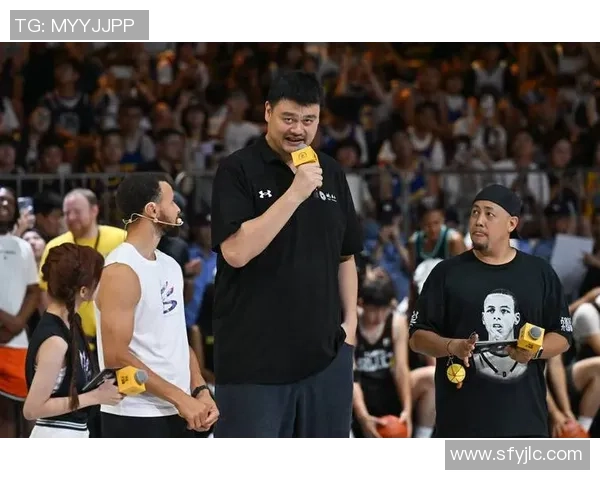 姚明与库里在2010年的篮球传奇对决与影响力分析