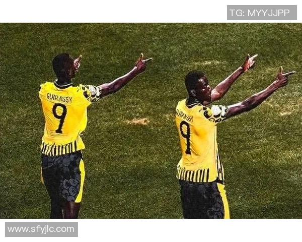 多特蒙德大胜曼联6-2引发争议判罚全场沸腾的友谊赛回顾