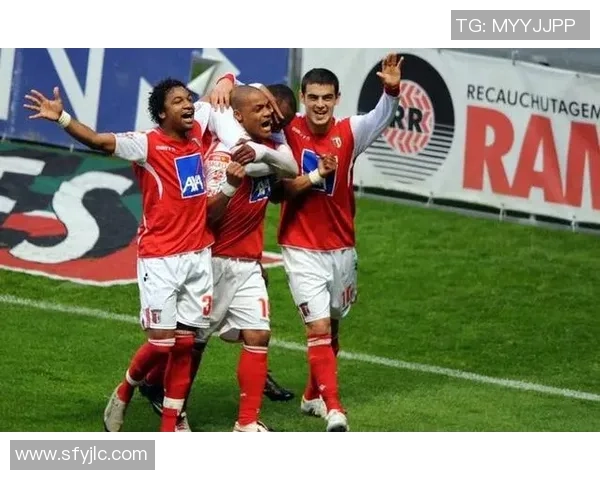 意甲惊天冷门本菲卡大胜巴黎圣日耳曼引发争议判罚热议