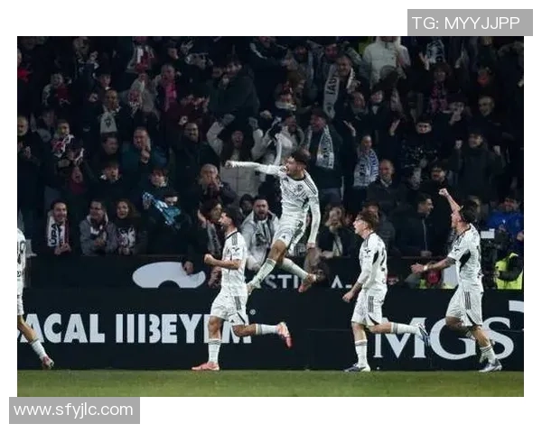 国王杯惊天逆转曼联6-2大胜多特蒙德点燃全场激情