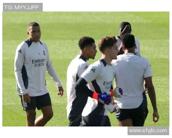 皇马友谊赛大胜多特蒙德四球狂潮引发全场欢呼